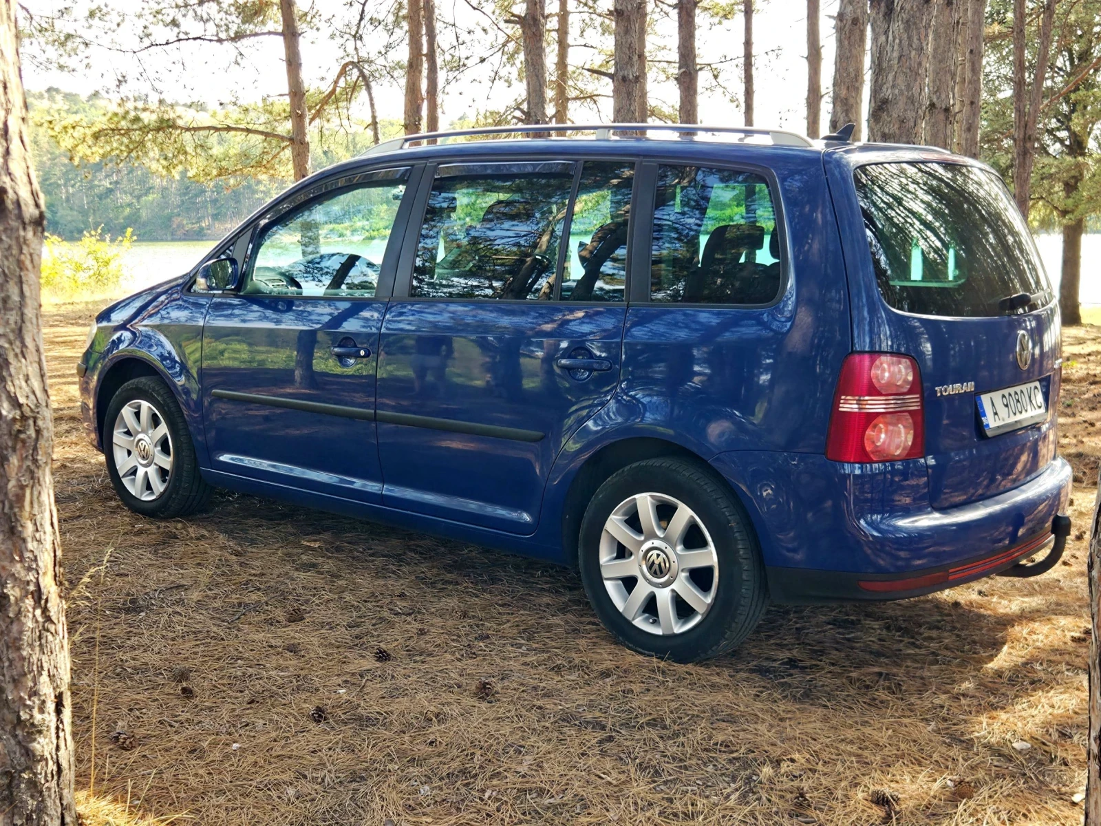 VW Touran 2.0 140hp, снимка 4 - Автомобили и джипове - 56653401