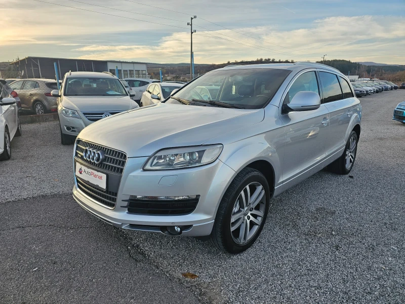 Audi Q7 3.0tdi 7-mesta Panorama , снимка 1 - Автомобили и джипове - 48014081