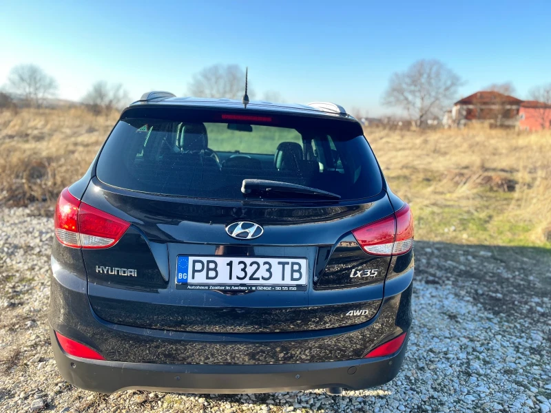 Hyundai IX35 2.0 163кс. ГАЗ 4х4 Keyless, снимка 4 - Автомобили и джипове - 48557392