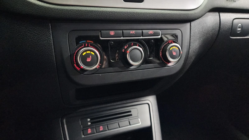 VW Tiguan 2.0TDI COMFORT autogeorge.com, снимка 16 - Автомобили и джипове - 51937291