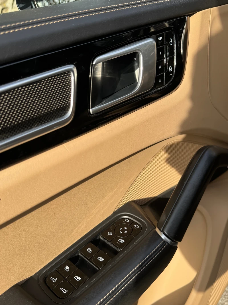 Porsche Cayenne Porsche Cayenne, снимка 12 - Автомобили и джипове - 52627737