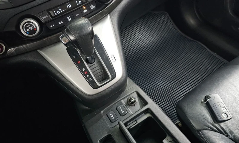 Honda Cr-v, снимка 9 - Автомобили и джипове - 52740185