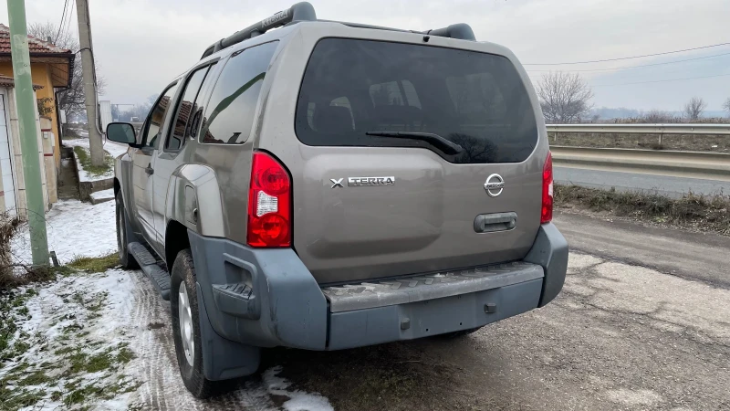 Nissan Xterra, снимка 4 - Автомобили и джипове - 53195584