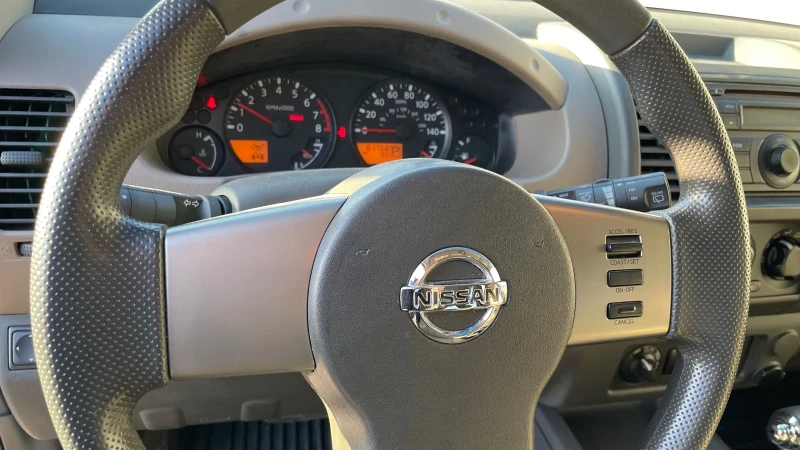 Nissan Xterra, снимка 8 - Автомобили и джипове - 53195584