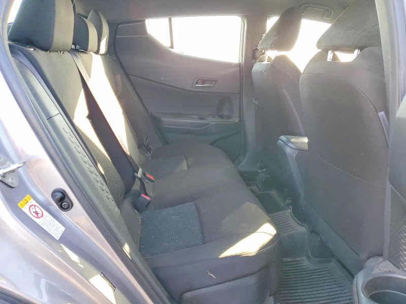 Toyota C-HR XLE/ ЦЕНА ДО БЪЛГАРИЯ , снимка 10 - Автомобили и джипове - 53541147