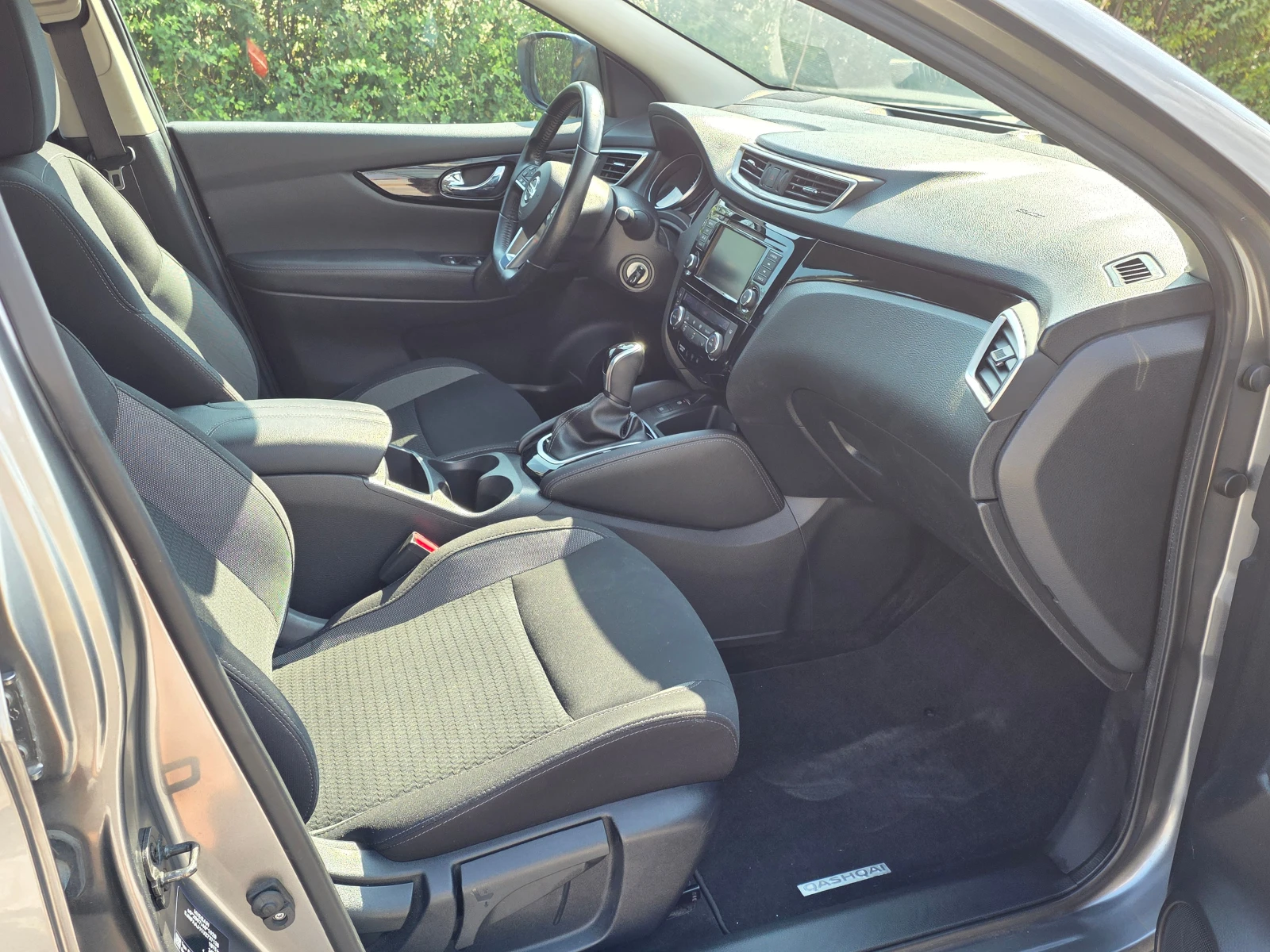 Nissan Qashqai 1.5 dCi 115 Business DCT - изображение 10