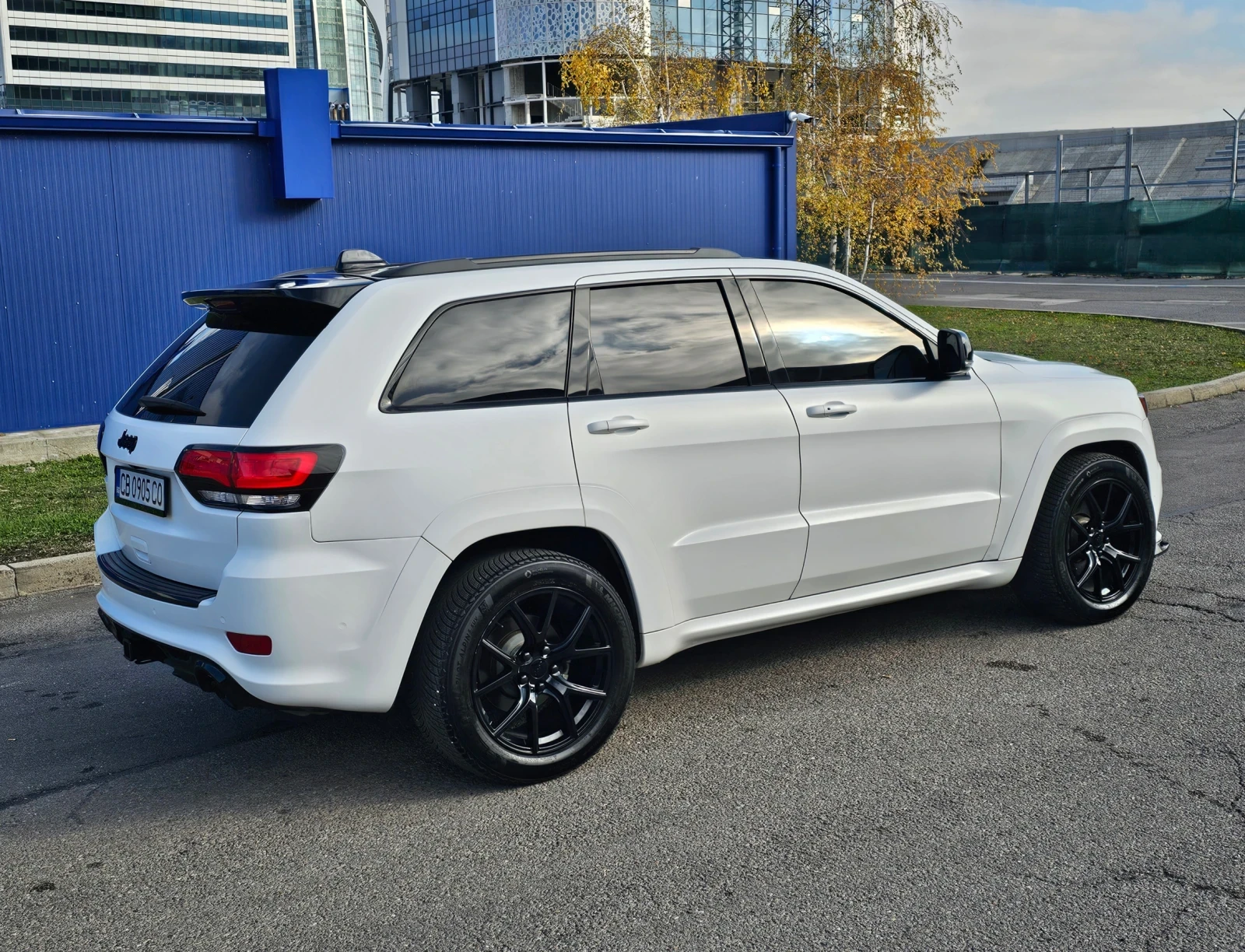 Jeep Grand cherokee SUMMIT - изображение 3