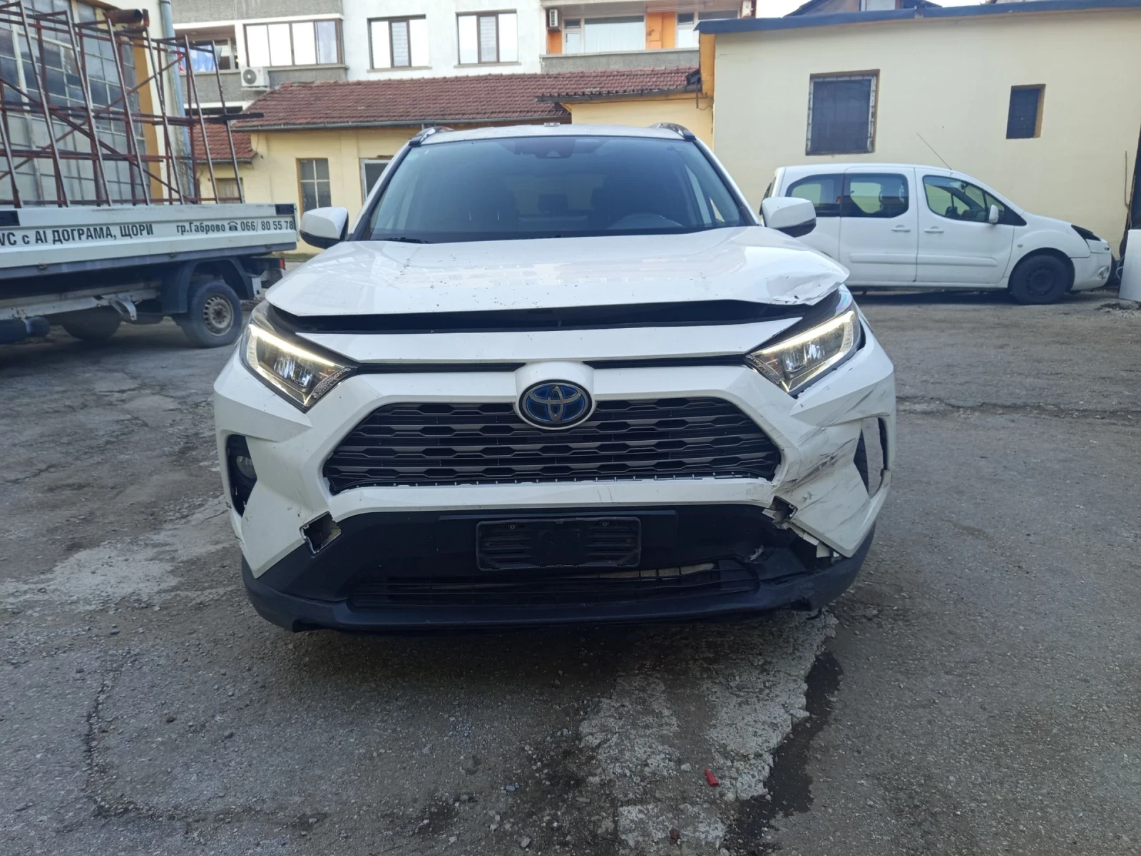 Toyota Rav4 2.5 hybrid  - изображение 5