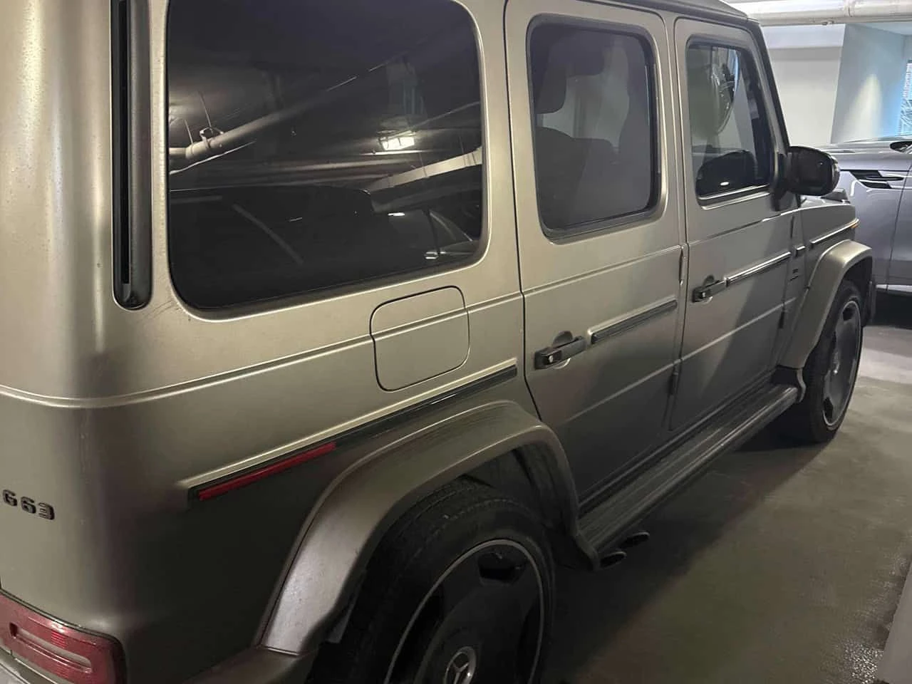 Mercedes-Benz G 63 AMG * CARFAX * 360 * DIS * ОБДУХВАНЕ, снимка 3 - Автомобили и джипове - 53741401