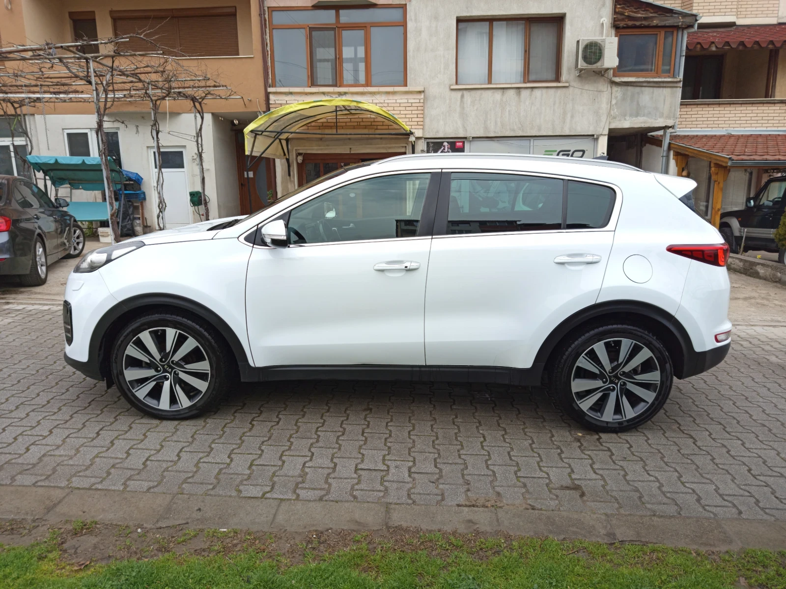 Kia Sportage Vnos Italia , снимка 8 - Автомобили и джипове - 54144419