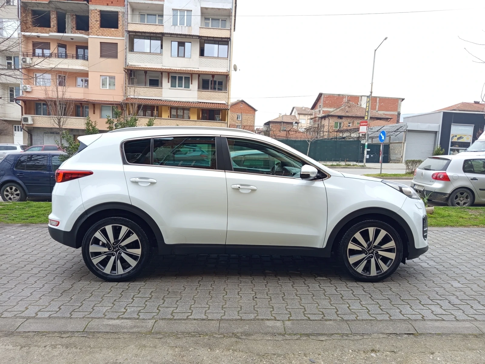 Kia Sportage Vnos Italia , снимка 4 - Автомобили и джипове - 54144419