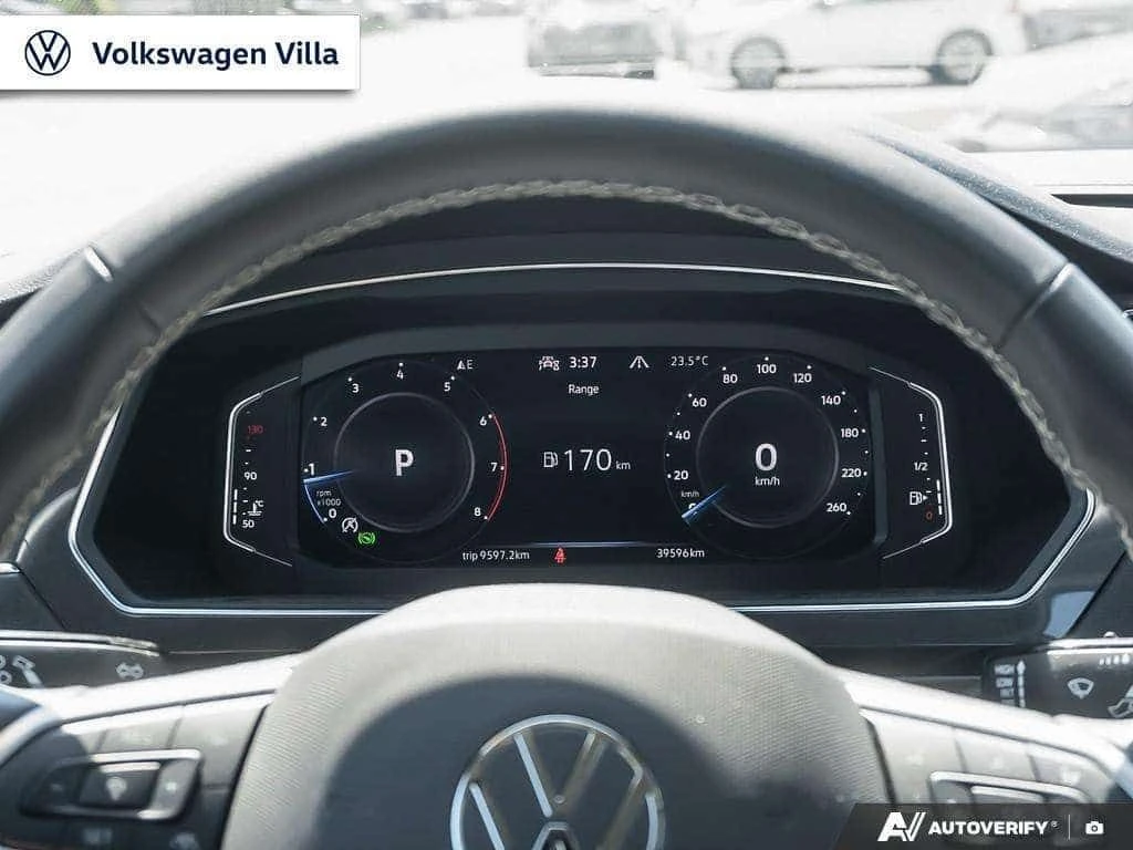 VW Tiguan * Comfortline/CPO/LOW MILEAGE/SERVICE RECORD * CAR, снимка 12 - Автомобили и джипове - 54905074