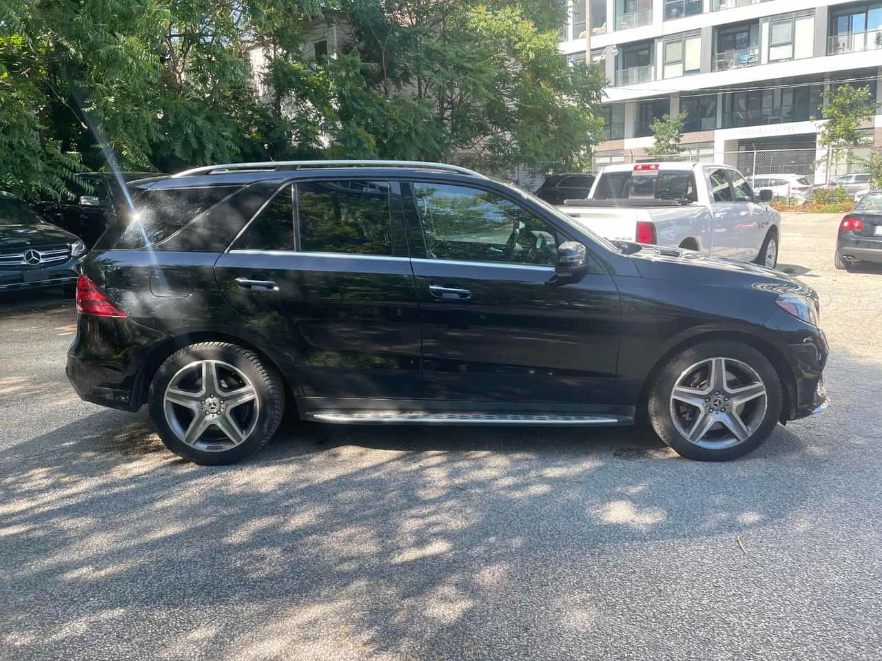 Mercedes-Benz GLE 400  * CARFAX * ОПЦИЯ ЗА ФИНАНСИРАНЕ, снимка 3 - Автомобили и джипове - 55328159