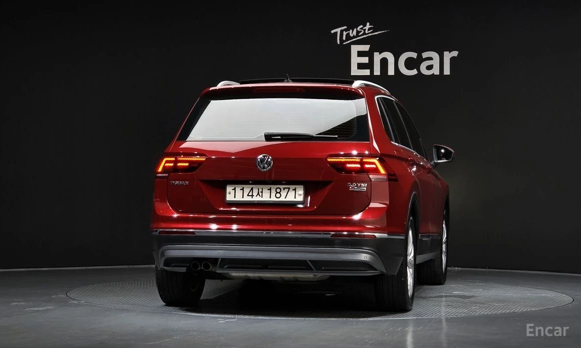 VW Tiguan, снимка 4 - Автомобили и джипове - 55644926