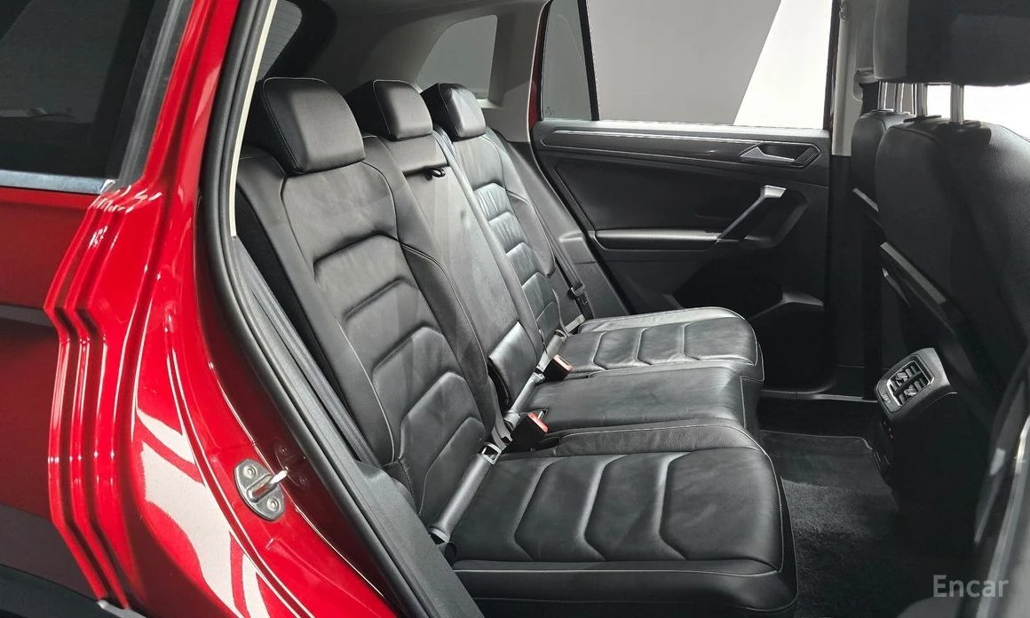 VW Tiguan, снимка 11 - Автомобили и джипове - 55644926