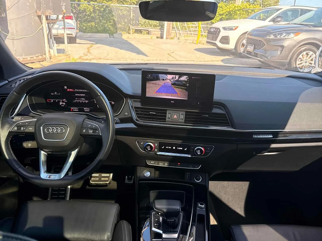 Audi Q5  Progressiv / DISTRONIC / LED / CARFAX /АВТОКРЕДИТ, снимка 9 - Автомобили и джипове - 55712184