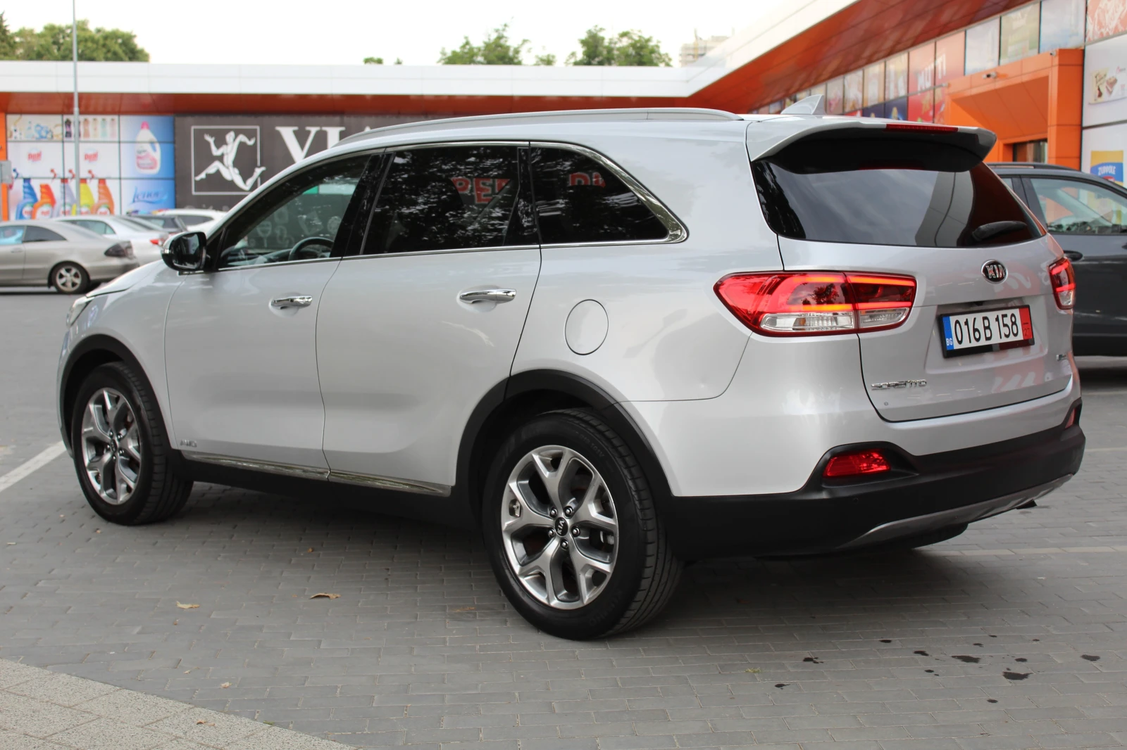 Kia Sorento Rebel 156K, снимка 8 - Автомобили и джипове - 55796280