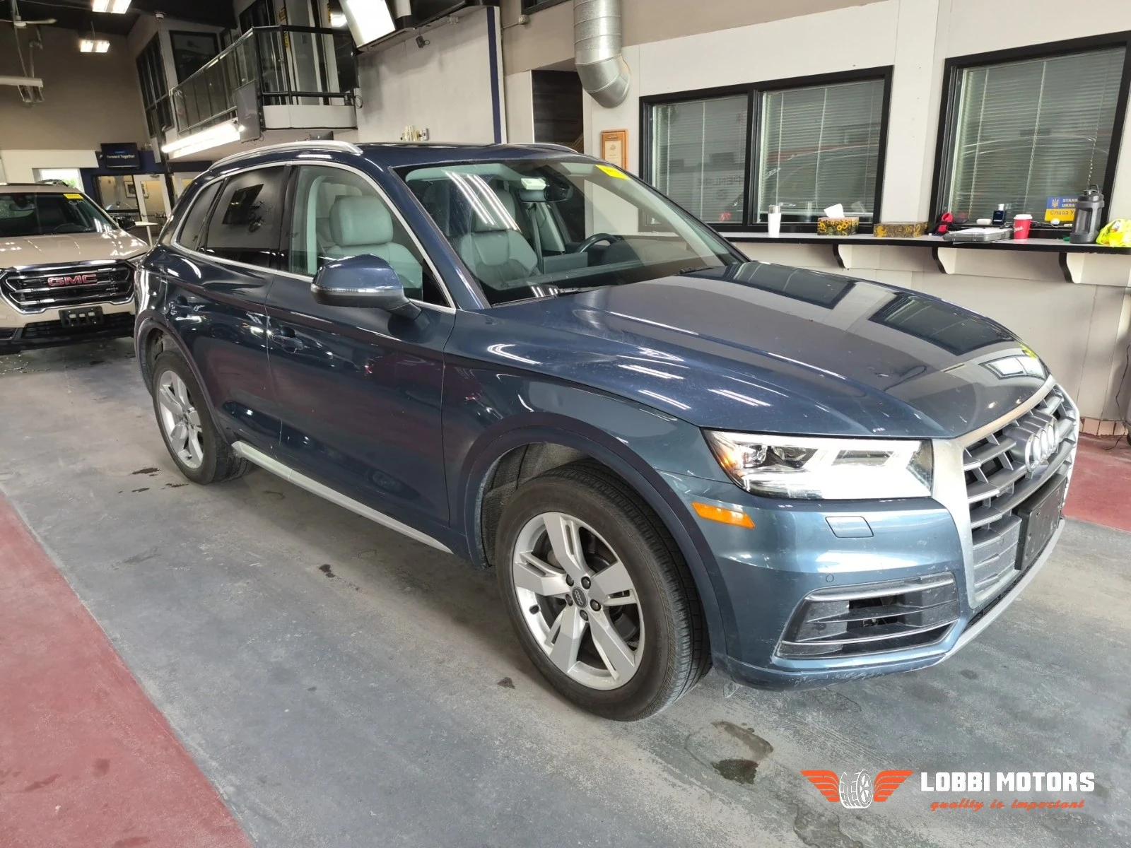 Audi Q5, снимка 2 - Автомобили и джипове - 55955864