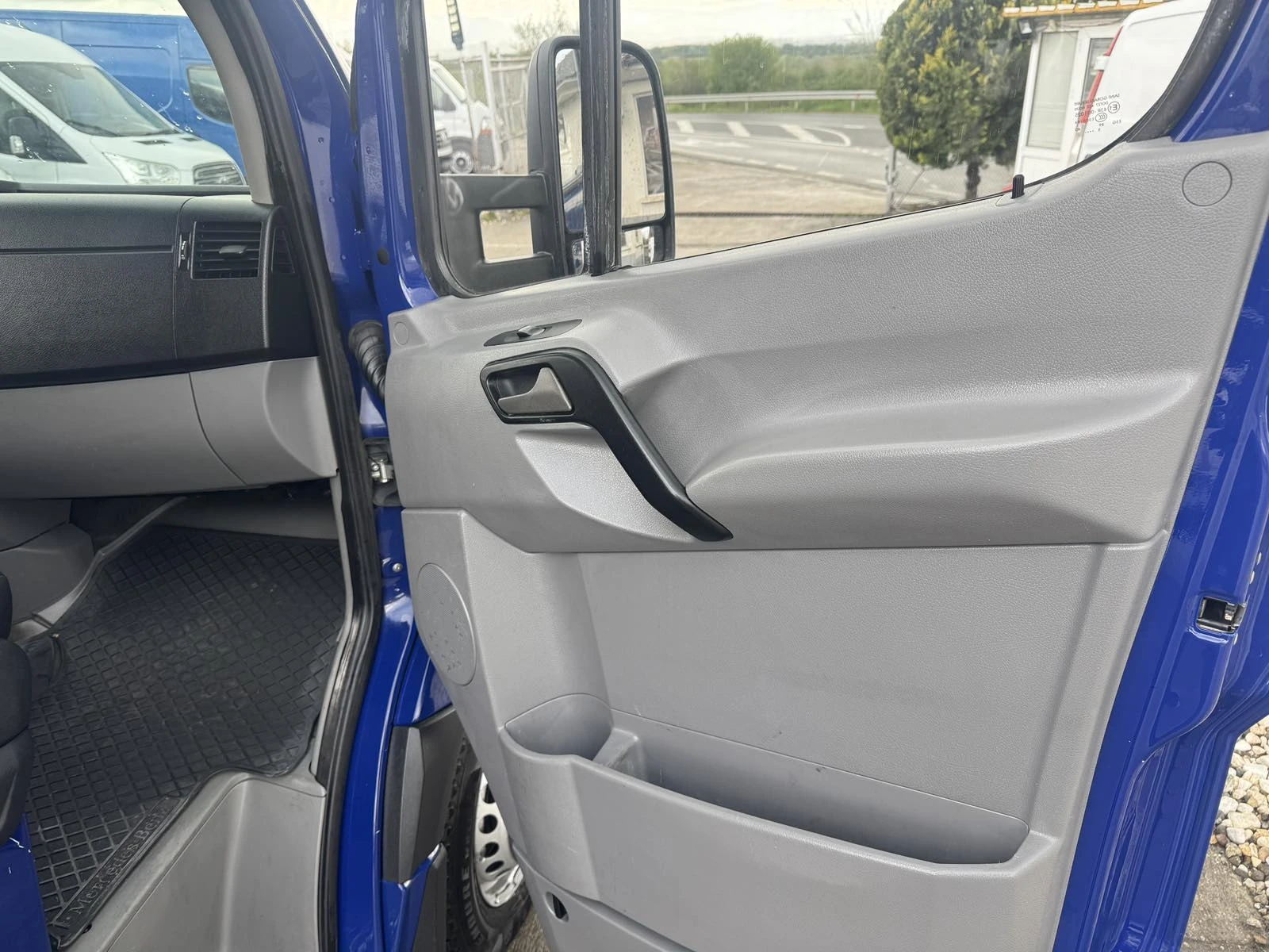 Mercedes-Benz Sprinter 519 � ���������  | Mobile.bg � ����������� 11