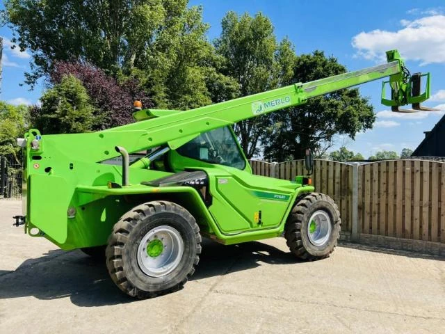 Телескопичен товарач Merlo P72.10 CS, снимка 13 - Селскостопанска техника - 52663401