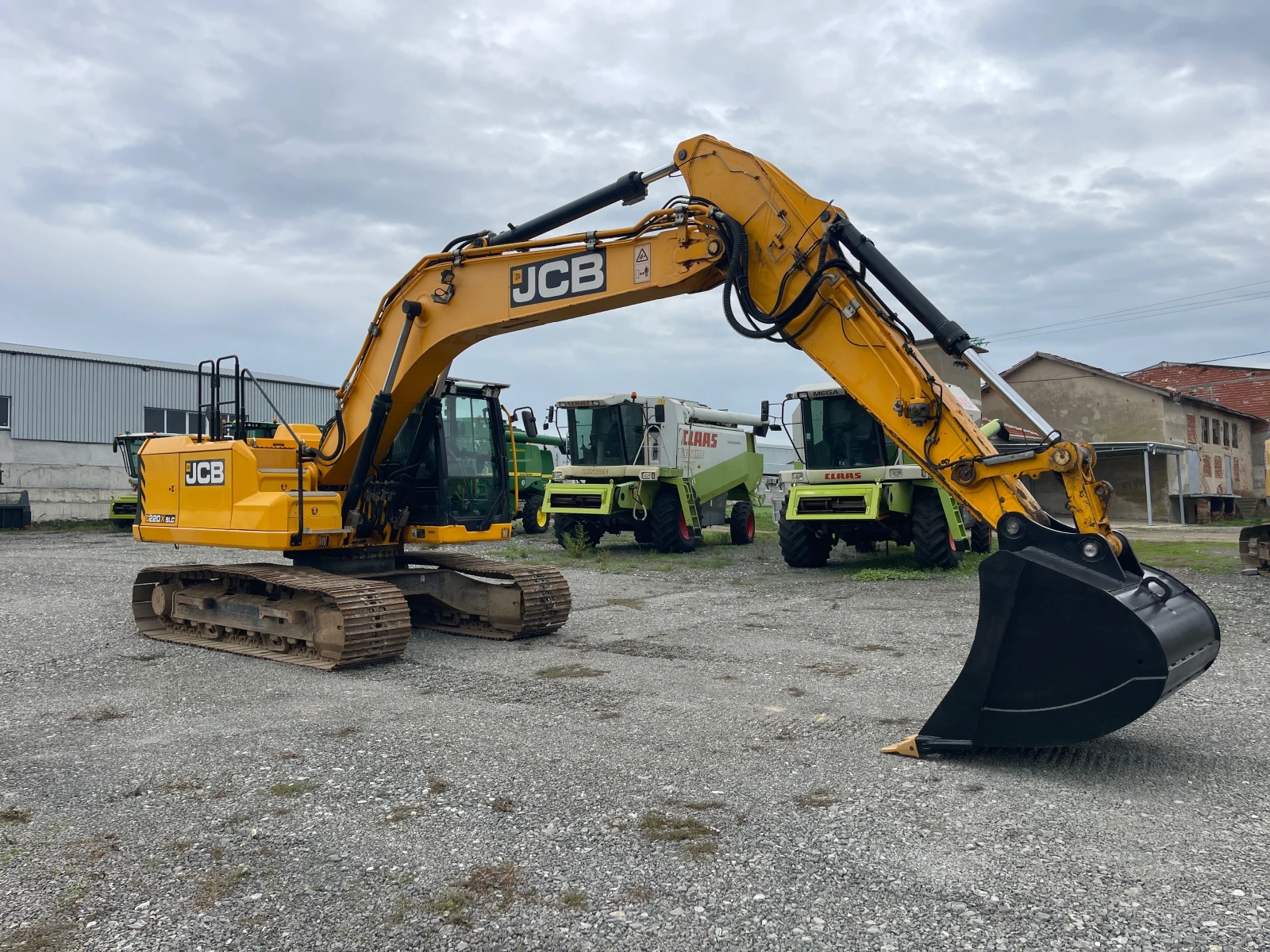 Багер JCB 220 X SLC НОВА КОФА ЛИЗИНГ, снимка 1