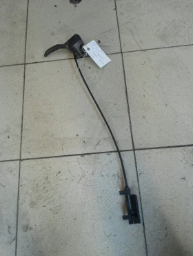 Дръжка вътрешна отваряне преден капак Фолксваген Пасат 1.9pd (7)