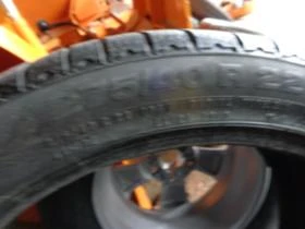 Гуми Зимни 275/40R22, снимка 6