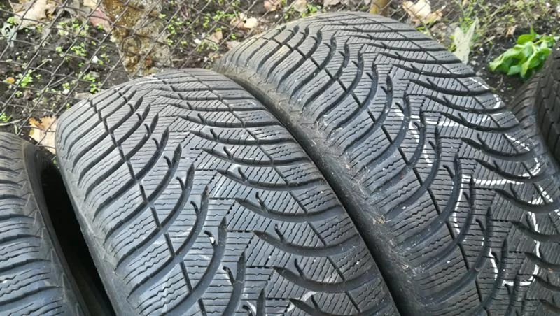 Гуми Зимни 225/55R16, снимка 3 - Гуми и джанти - 26833933