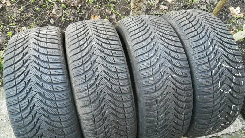 Гуми Зимни 225/55R16, снимка 1 - Гуми и джанти - 26833933