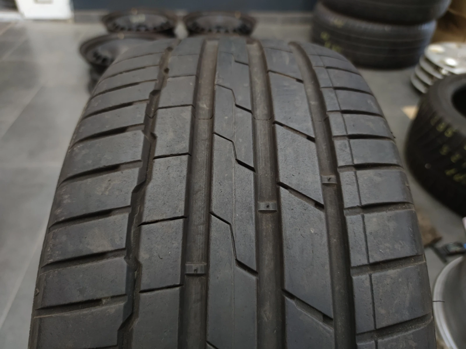  245/40R18 | Mobile.bg   1