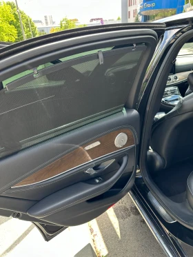 Mercedes-Benz E 220, снимка 10