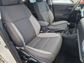 Toyota Auris 1.2Т , снимка 10