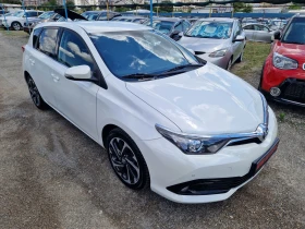 Toyota Auris 1.2Т , снимка 2