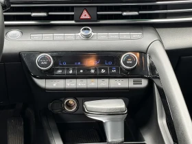 Hyundai Elantra Luxury DCT Leather Roof Navi Remote Start, снимка 14