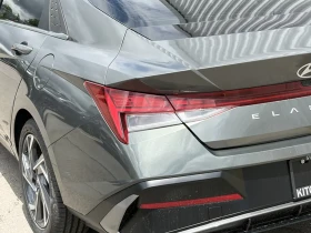 Hyundai Elantra Luxury DCT Leather Roof Navi Remote Start, снимка 6