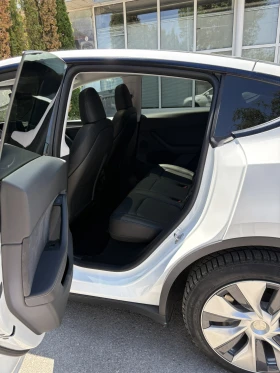 Tesla Model Y Long Range AWD - 77990 лв. - 64699636 8