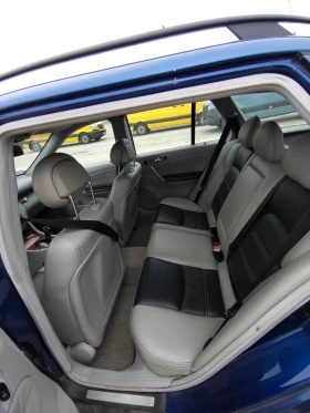 Mercedes-Benz C 220, снимка 6