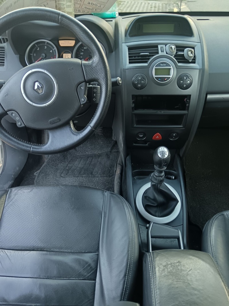 Renault Megane 1.9tdi, снимка 12 - Автомобили и джипове - 45977017