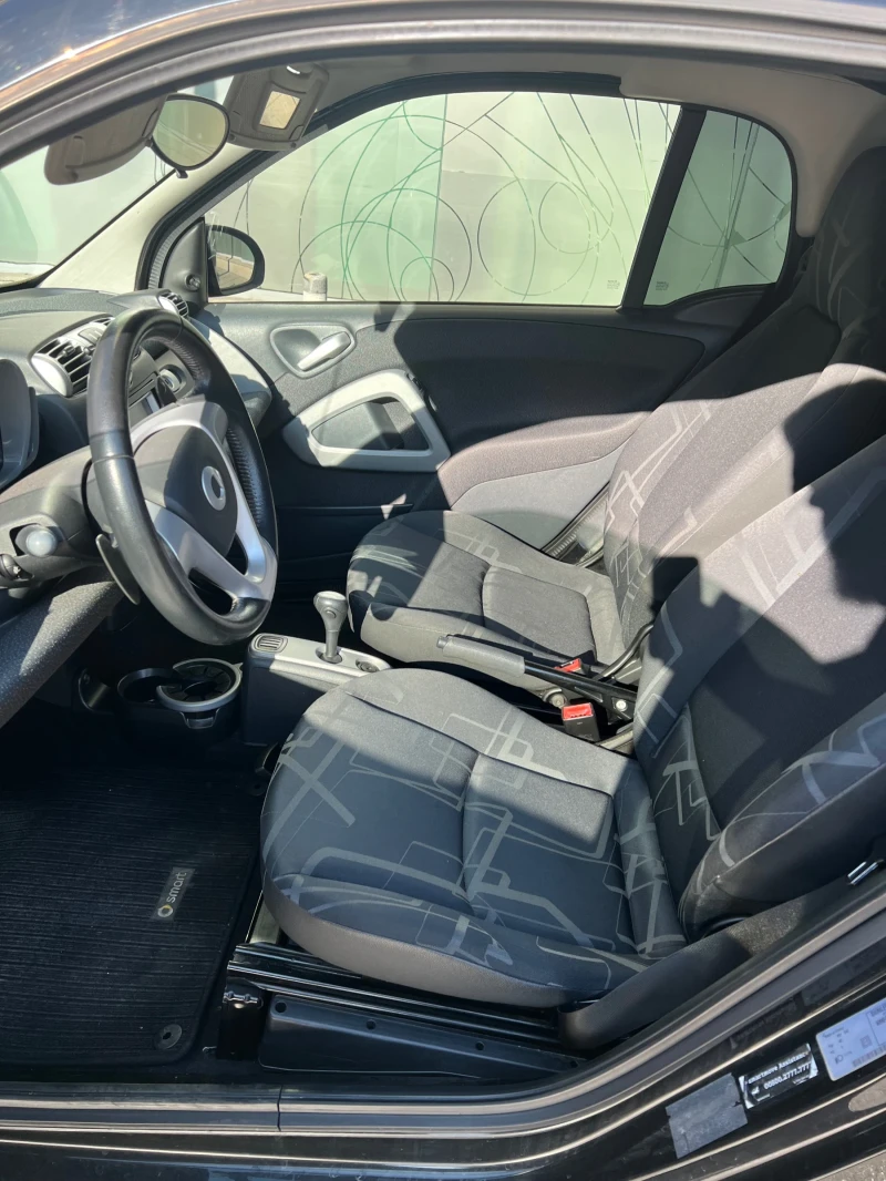 Smart Fortwo, снимка 8 - Автомобили и джипове - 47327419