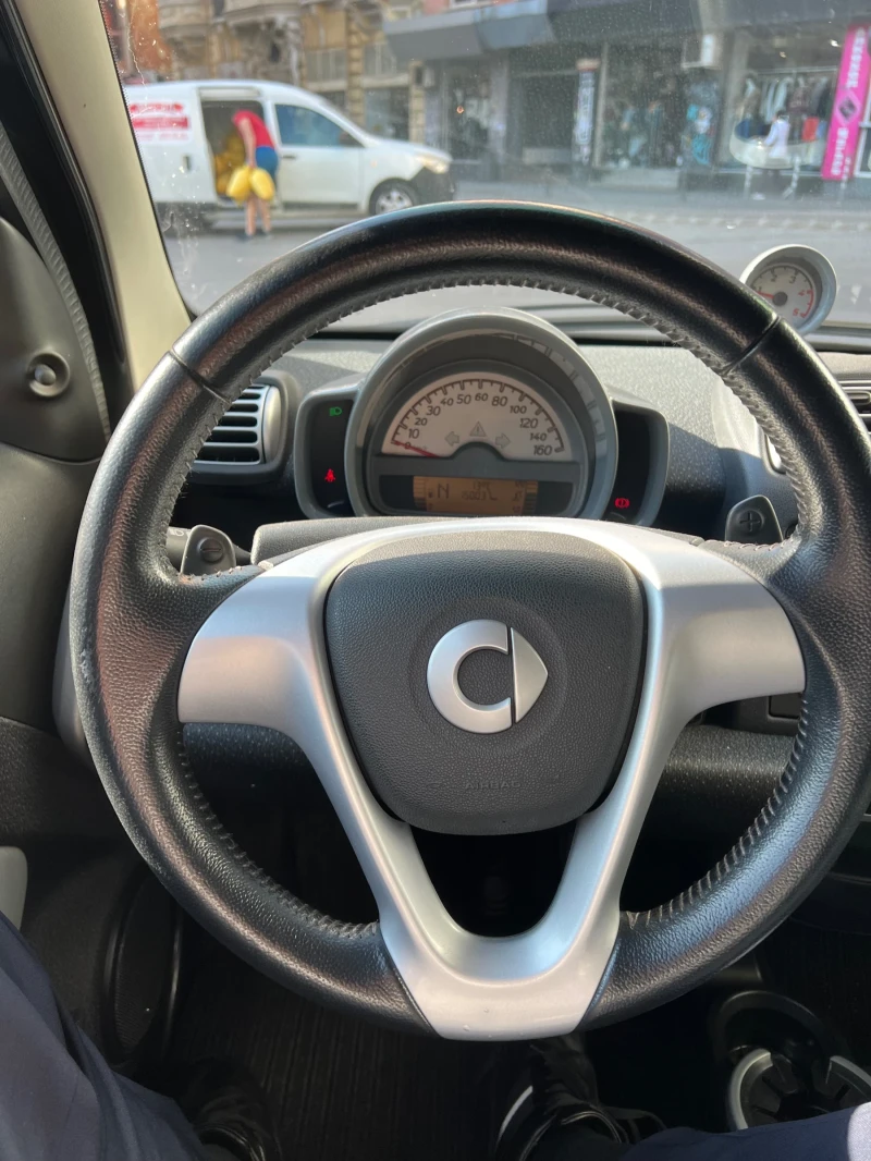 Smart Fortwo, снимка 9 - Автомобили и джипове - 47327419