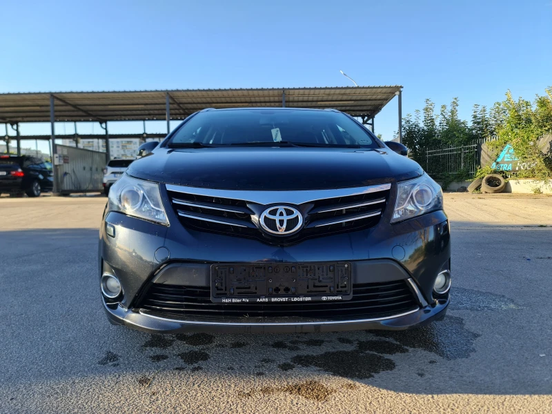 Toyota Avensis КАТО ЧИСТО НОВА, снимка 2 - Автомобили и джипове - 47338587