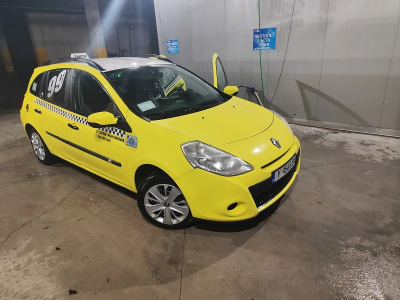 Renault Clio 1.5, снимка 1 - Автомобили и джипове - 47711368