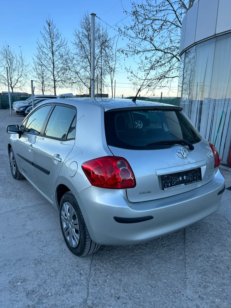 Toyota Auris 1.4 VVT-I, снимка 6 - Автомобили и джипове - 48826247