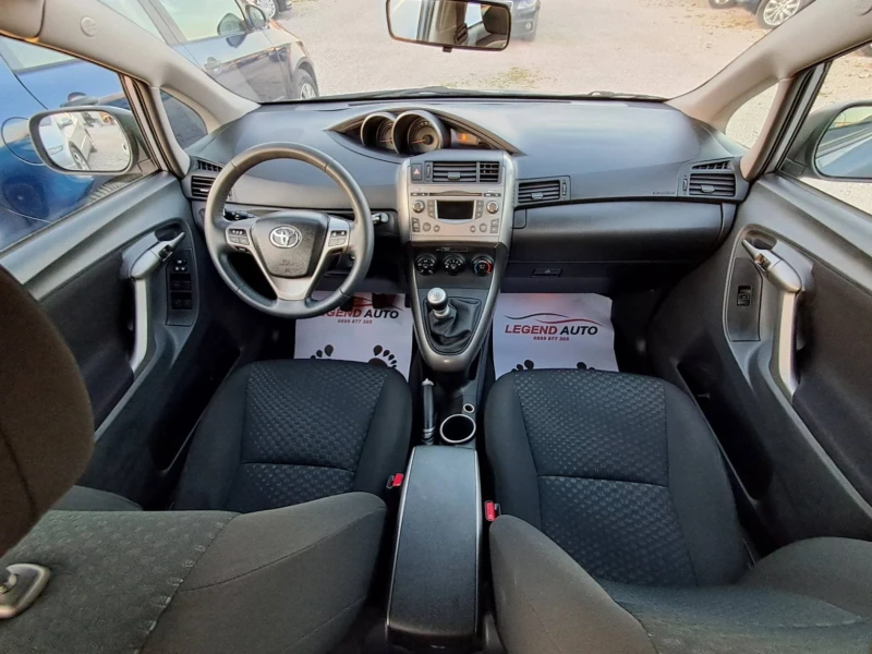 Toyota Verso 2.0D4D, снимка 10 - Автомобили и джипове - 48862635