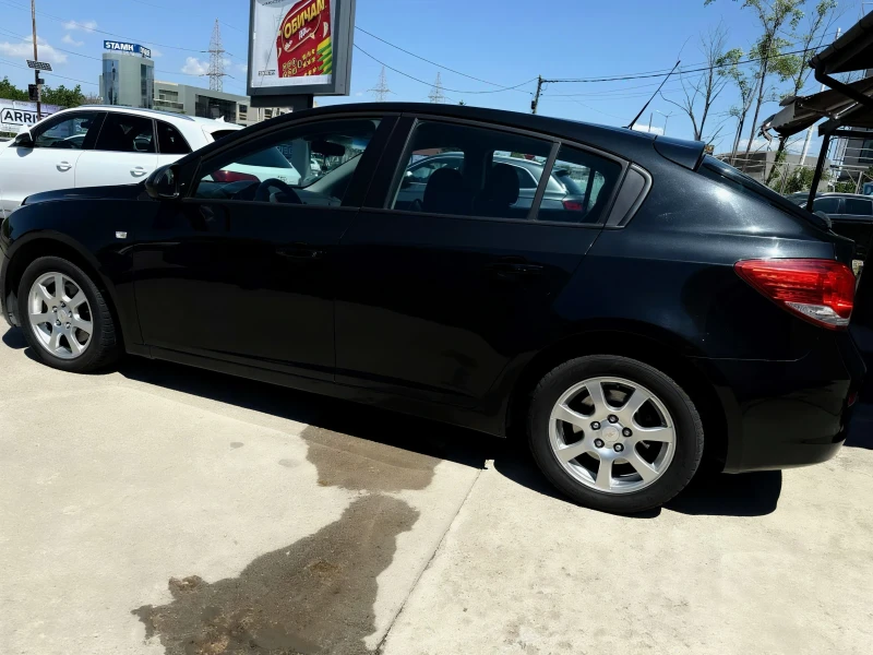 Chevrolet Cruze, снимка 10 - Автомобили и джипове - 52568107