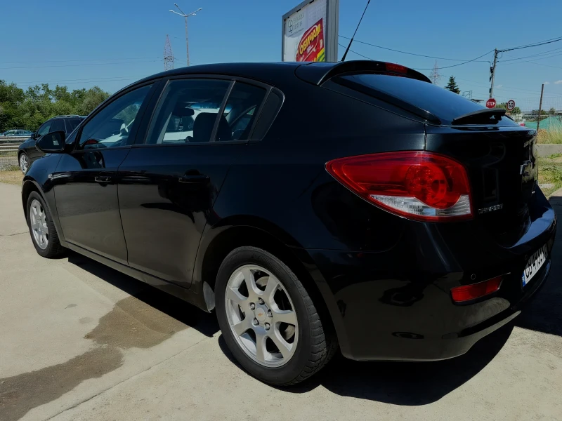 Chevrolet Cruze, снимка 9 - Автомобили и джипове - 52568107