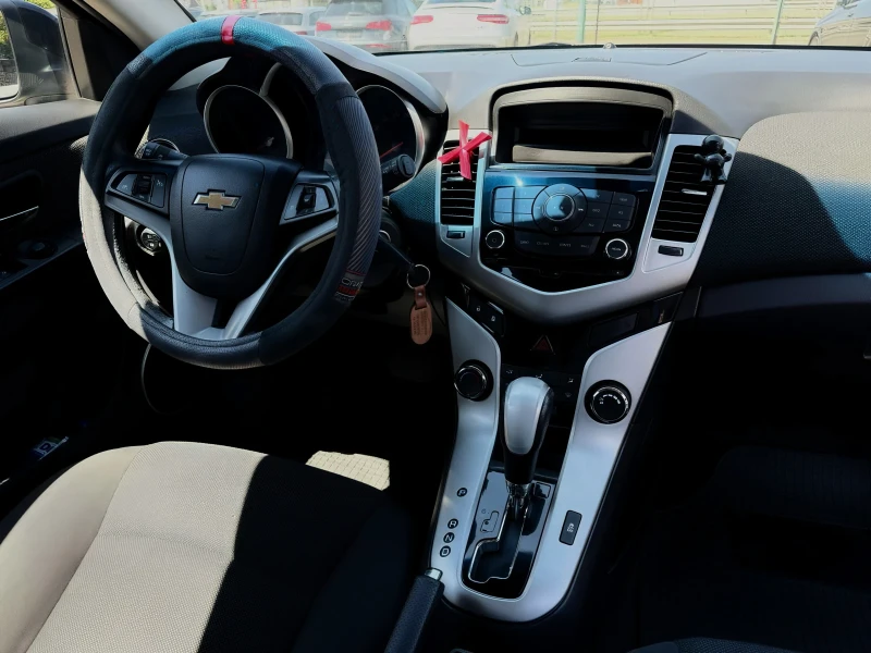 Chevrolet Cruze, снимка 6 - Автомобили и джипове - 52568107