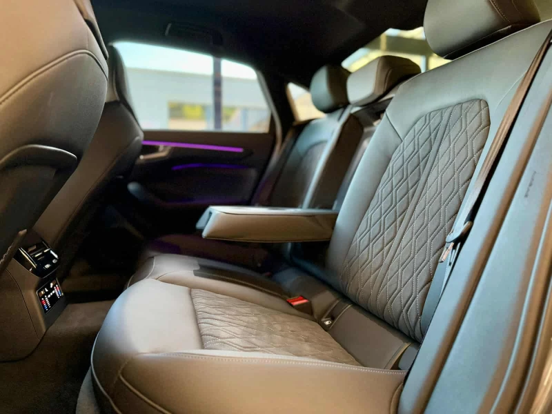 Audi A6 Audi A6 TDI* Quattro* S TRONIC* B&O* Лизинг, снимка 13 - Автомобили и джипове - 51741195