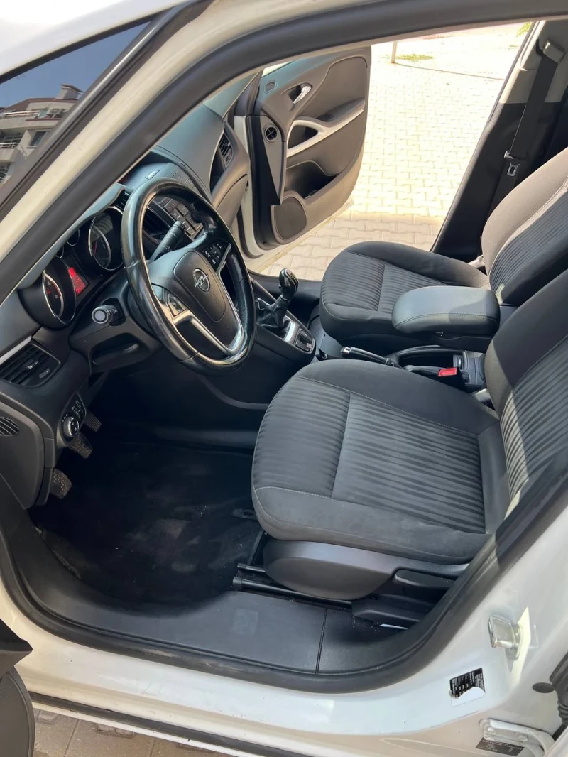 Opel Zafira, снимка 6 - Автомобили и джипове - 51954070