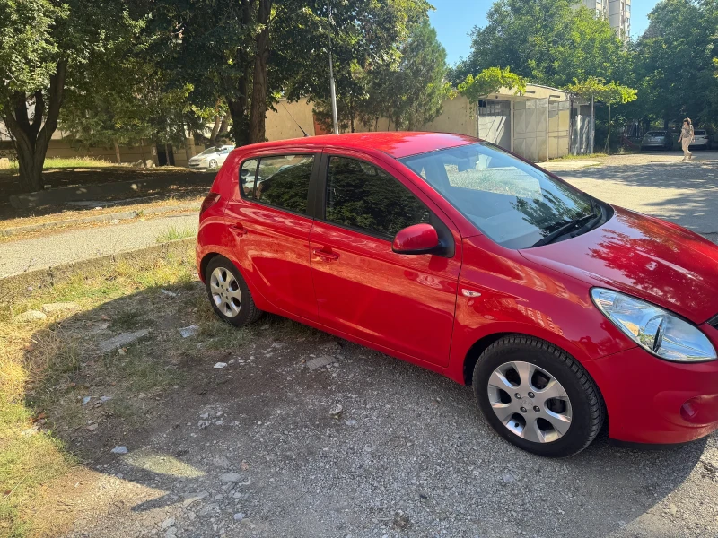 Hyundai I20, снимка 3 - Автомобили и джипове - 52373404